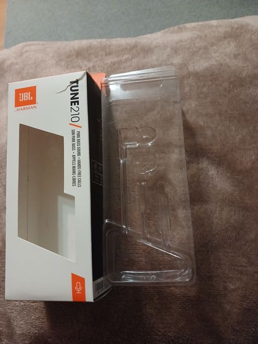 Słuchawki JBL TUNE 210