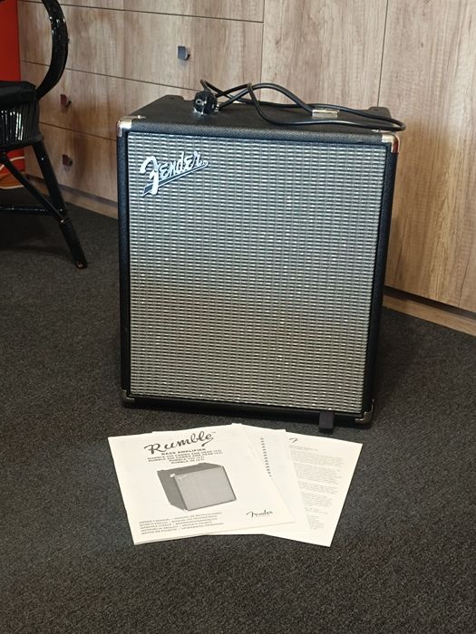 Fender Rumble 100 na gwarancji