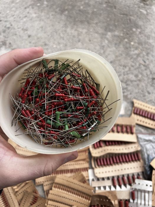 Набір резисторів різних