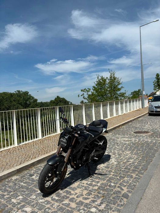 Honda CB 125R 2021
