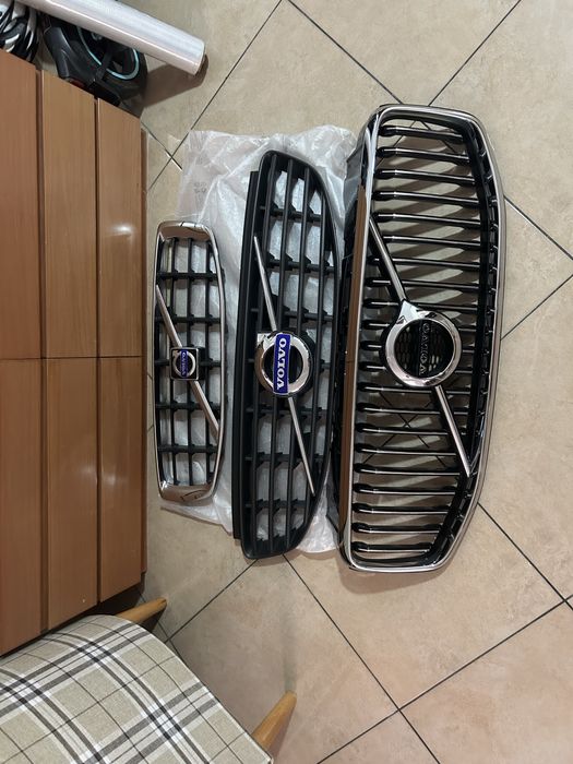 Решітка volvo xc60 2021 рік стан нової