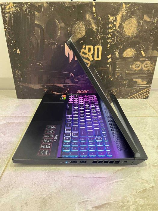 Ігровий ноутбук Acer Nitro 16 AN16/Ryzen 7 7840HS/RTX 4060 8GB/1TB/16