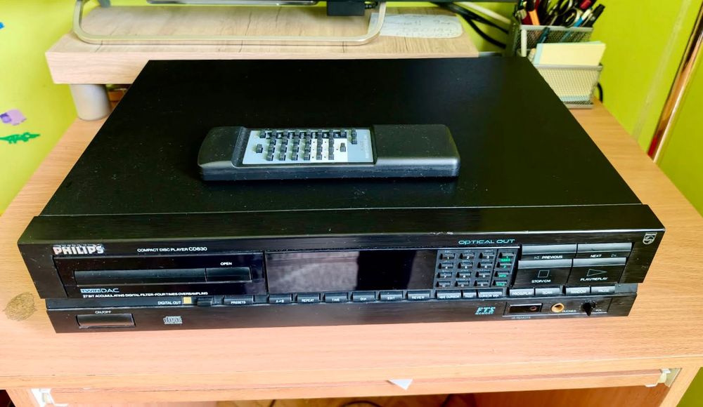 Odtwarzacz Philips CD 830