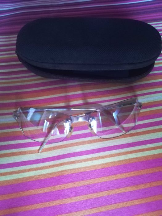 Lote de óculos de sol - Gucci e Armani