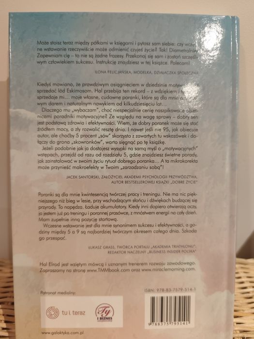 "Fenomen poranka. Jak zmienić swoje życie" autorstwa Hala Elroda.