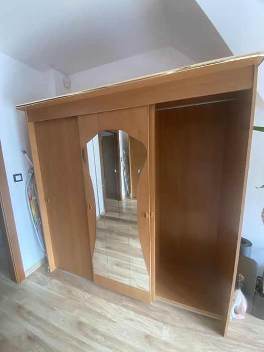 Toaletka z lustem 120 cm i szafa 3.drzwiowa