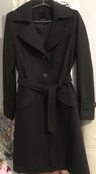 Пальто жіноче в ілеальному стані. Розмір М.