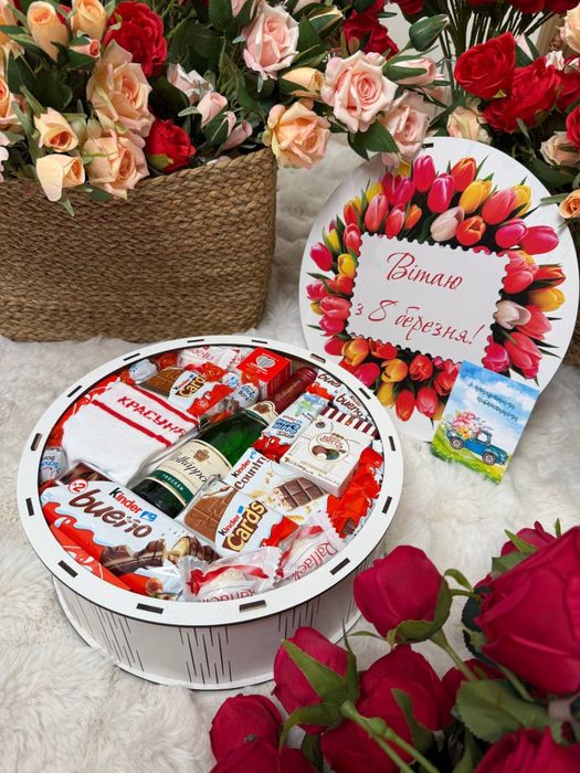 Подарунковий бокс до 8 березня