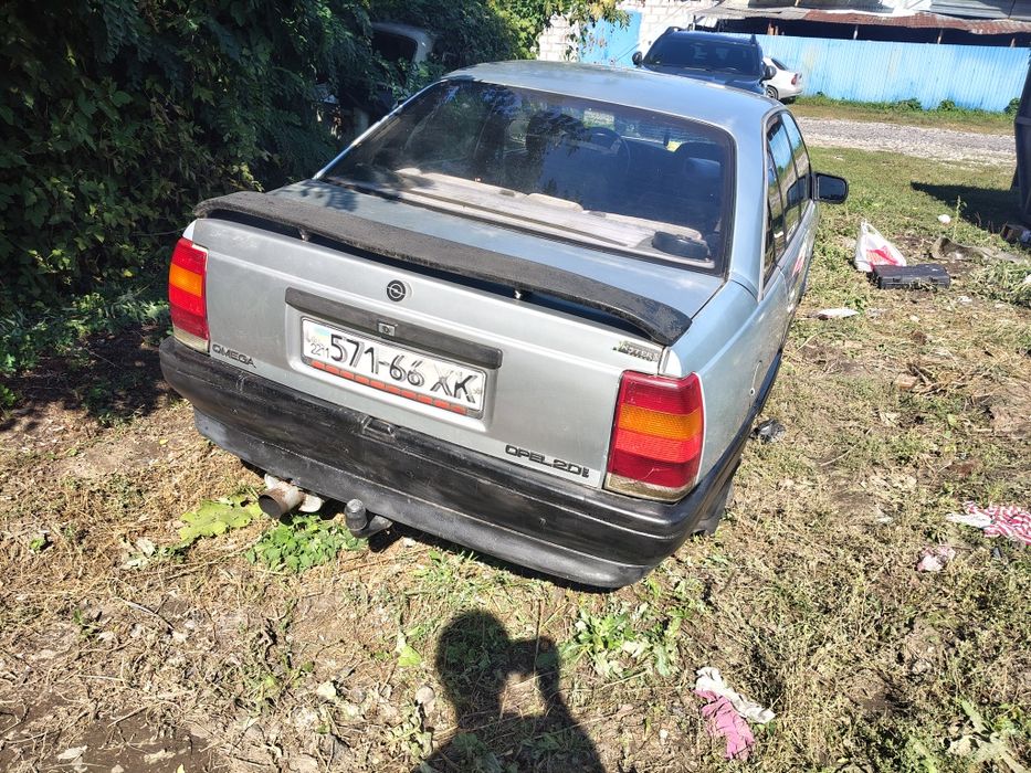 Opel Omega 1989 ОБМЕН предлагайте