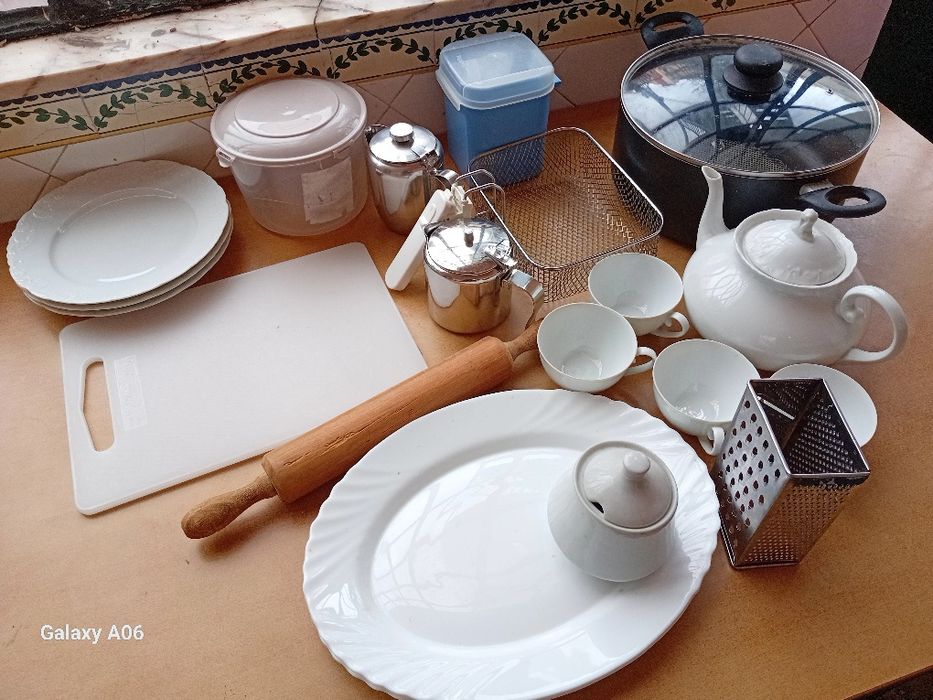 utensílios de cozinha variados