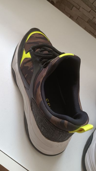 Buty damskie sportowe