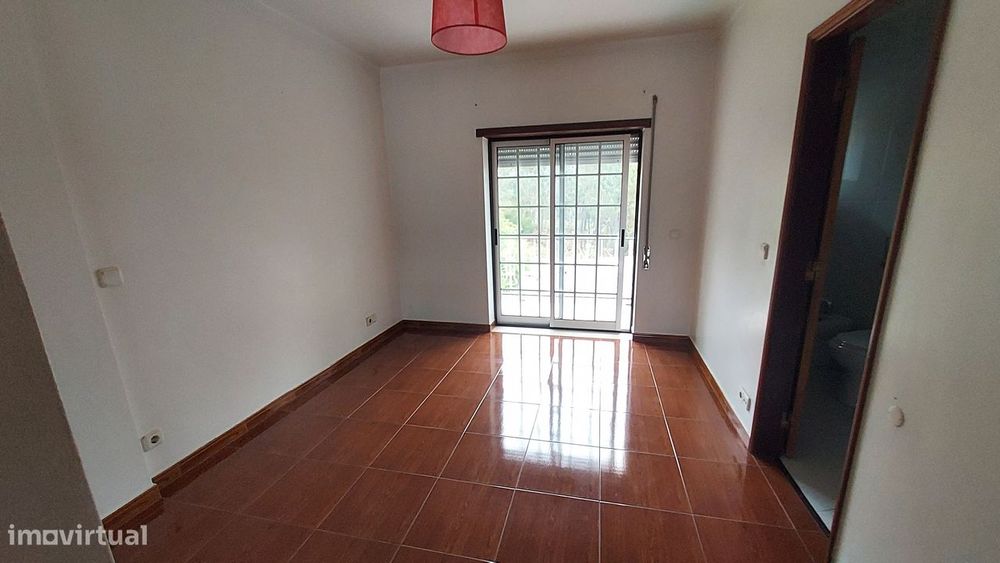 Apartamento T3 c/ garagem - centro de São Mamede - Próximo de Fátima
