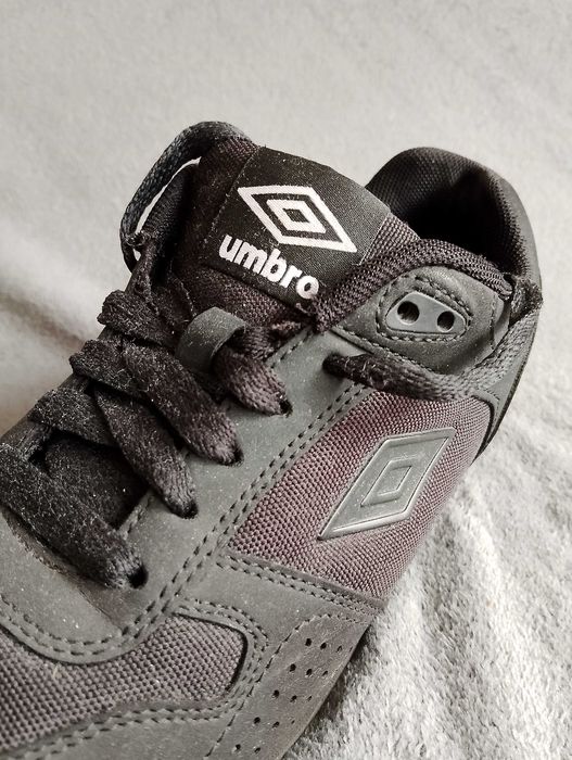 UMBRO. Markowe buty damskie.