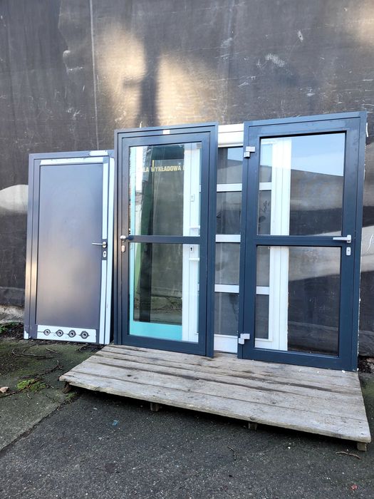 Drzwi aluminiowe różne