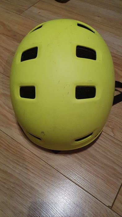 Dziecięcy kask ochronny na rower, hulajnogę, rolki. Rozmiar 52-55.