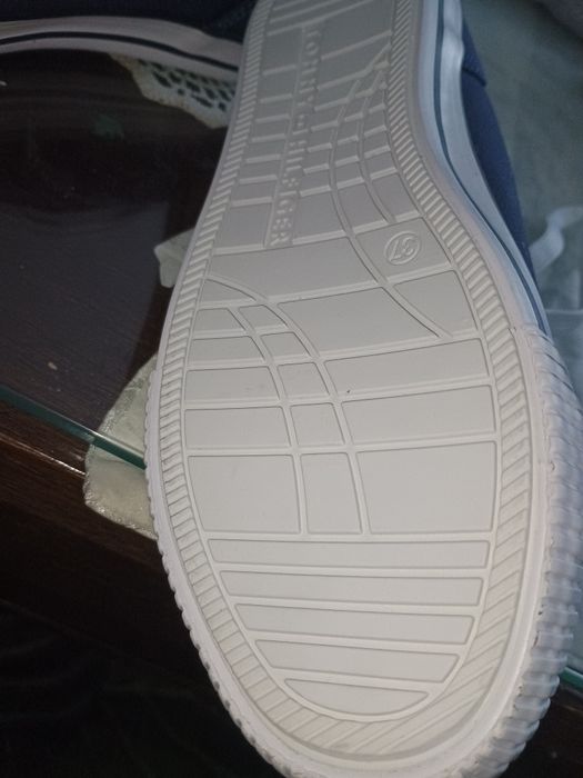 Tommy Hilfiger trampki 37 rozmiar