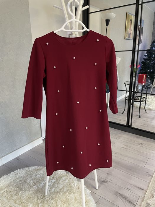 Сукня розміру S.