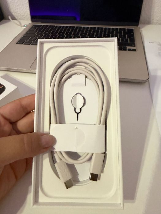 iPhone 16 pro- 128gb