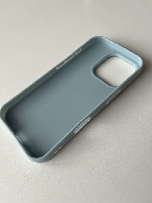 Nowe nieużywane etui na IPhone 16 pro
