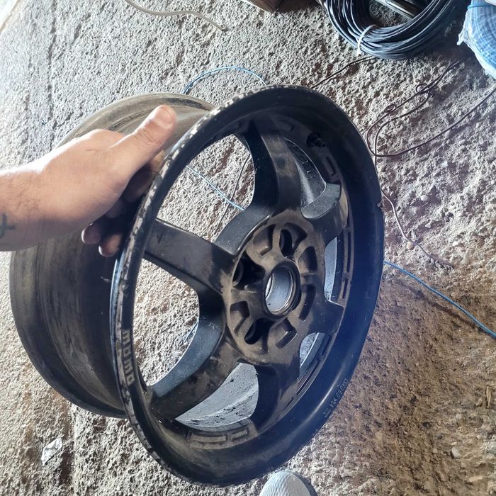 Vendo o troco jantes 15 4x100 por 15 5x108