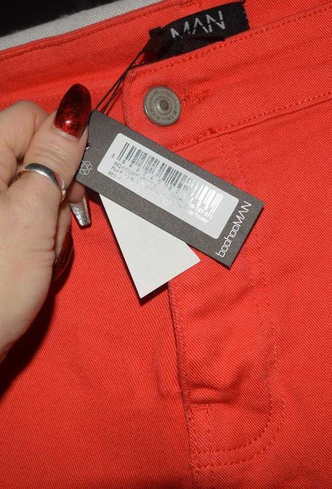 Czerwone jeansy Boohoo man 56
