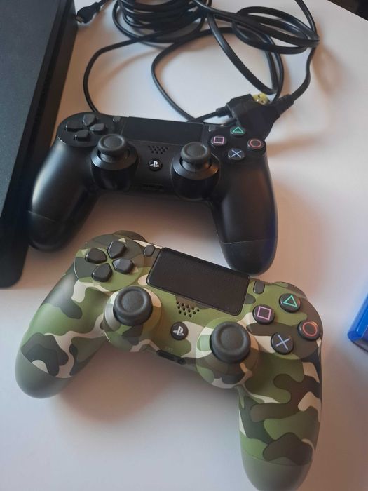 Konsola PS4 Sony PlayStation 4 Slim 500GB 2 pady 7 gier - Stan idealny