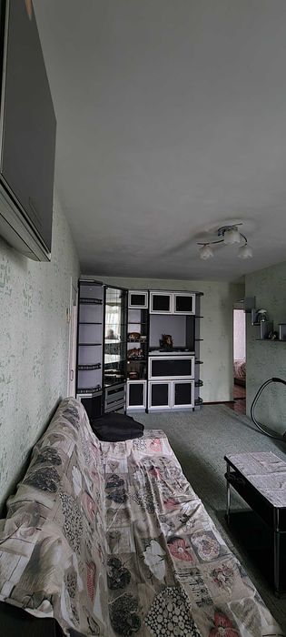 Продаж 3к квартири 56 кв. м на вул. Космонавтів