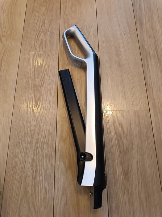 /// Odkurzacz pionowy Bosch 21.6V Flexxo Serie 4 - uchwyt, rączka