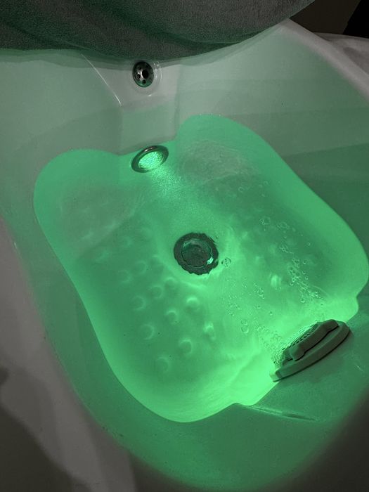 Profesjonalny fotel SPA do pedicure z masażem i jacuzzi – sprawny