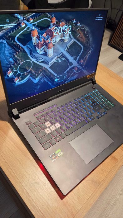 ASUS ROG Strix G17 Ryzen 7 / 16 GB RAM / RTX 3060 130 W