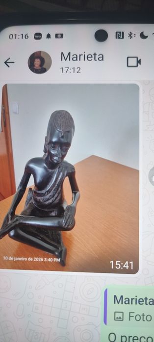 Estátua em madeira africana para venda