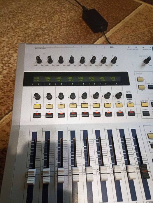 Продам, обміняю цифровий мікшерний пульт YAMAHA 01X