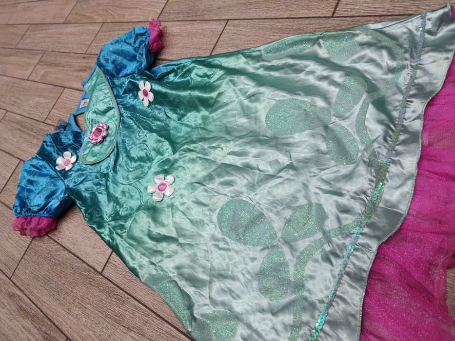 Sukienka strój poppy trolle trolls roz.7-8 lat (122-128cm)
