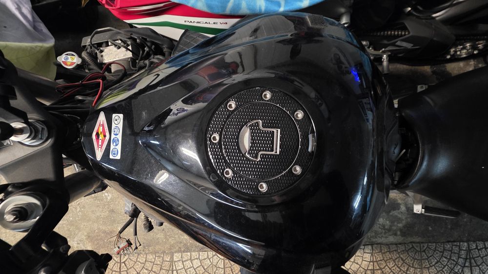 Honda VFR 1200 F _  Acidentada