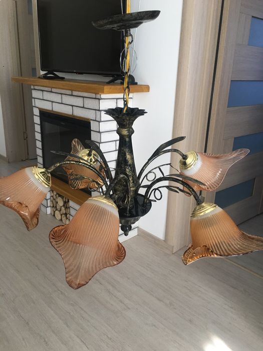 Люстра на  5 плафонов