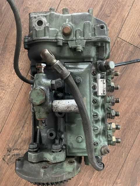 Pompa wtryskowa Mercedes Unimog OM352 A BOSCH