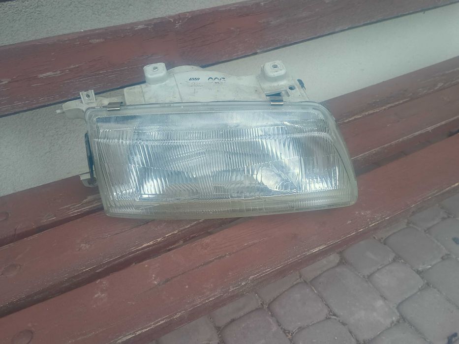 Honda crx ed9 lampa przod