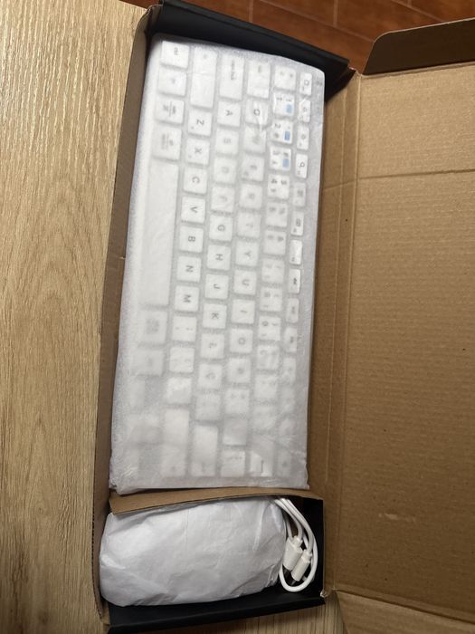 Teclado e mouse sem fio conectividade dupla