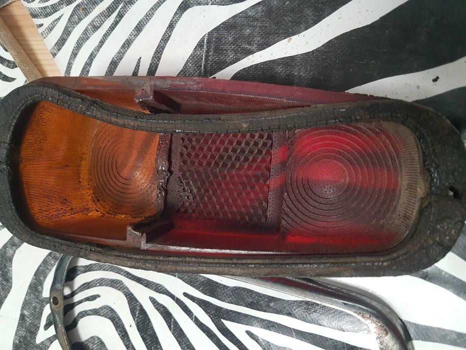 Farolim e puxador antigo Renault 4L