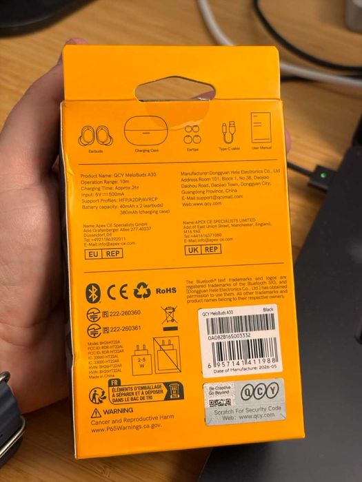 Auriculares/earbuds QCY MeloBuds A30 na cor preta