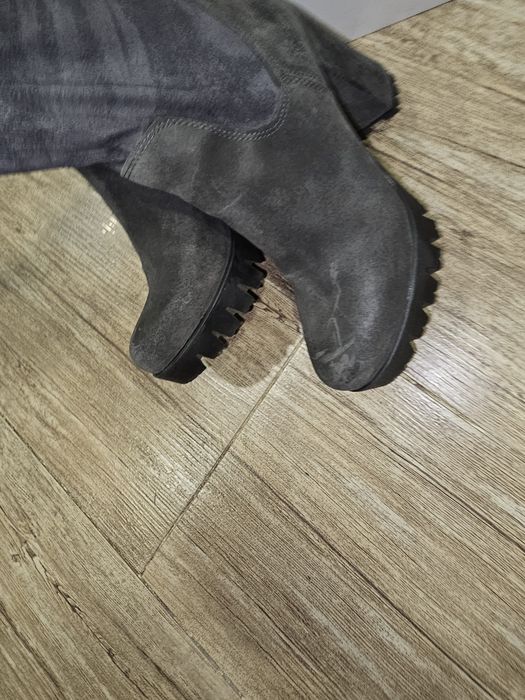 Kozaki zamszowe szare