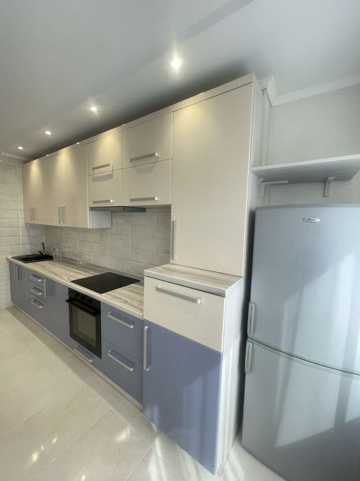 Продаж ЖК Аквамарин пр. Берестейський 131-а 2 к кв. площа 81,2 м