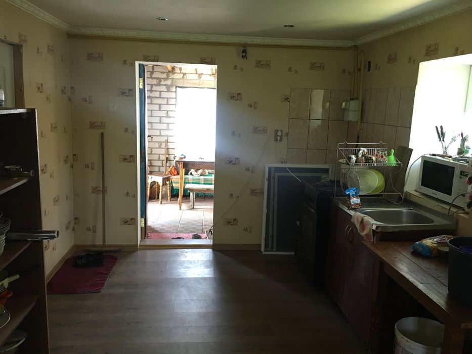 Будинок в селі Буда