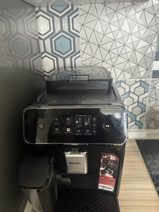 Кавомашина phillips lattego 2300