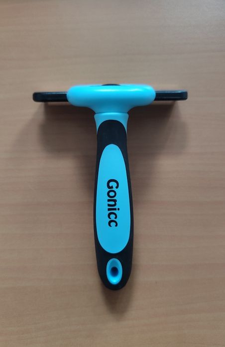 Escova para cão de fácil limpeza