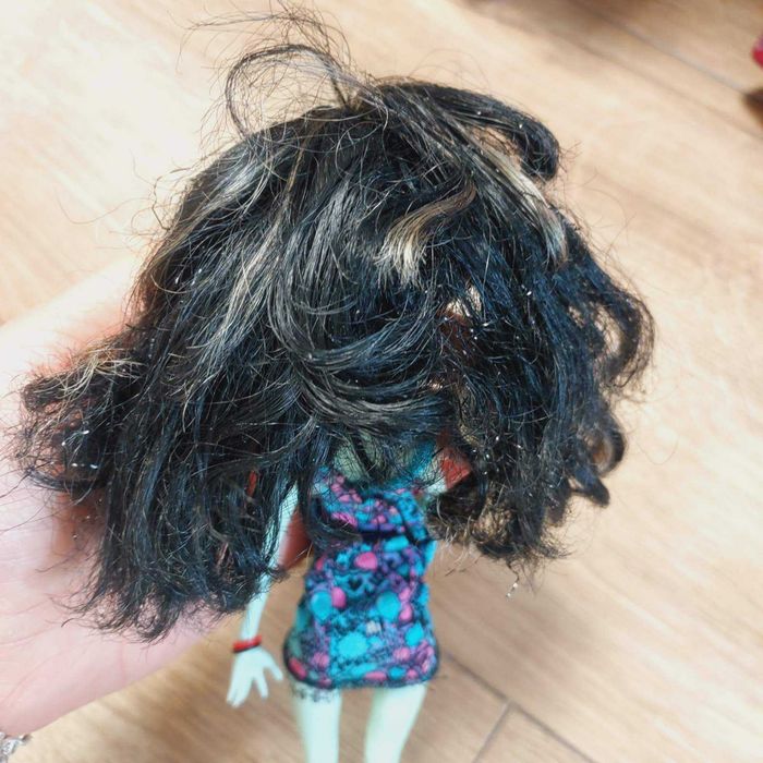 Лялька Далія з Розаса, LOL OMG Trendsetter, Monster High Bratz