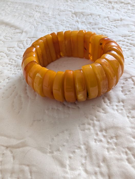 Bransoletka z królewskiego bursztynu egg yolk