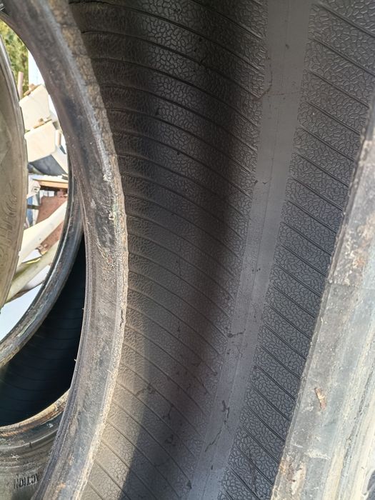 Opony 315 70 R22.5