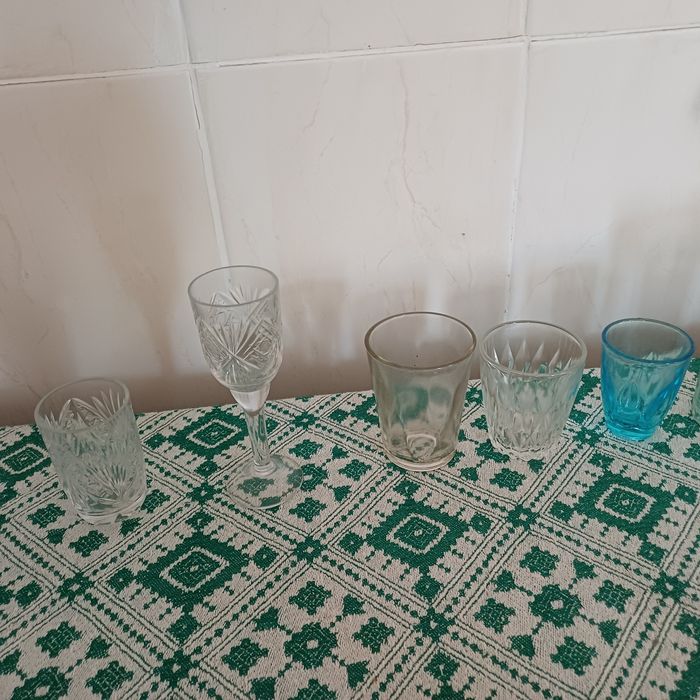 Стопка, рюмка, стакан, склянка,гранчак, чарка, гранені, погар, килішок, стопарик, шкалик, графін, посуд, кришталь, хрусталь