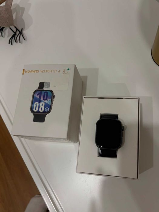Huawei Watch Fit 4